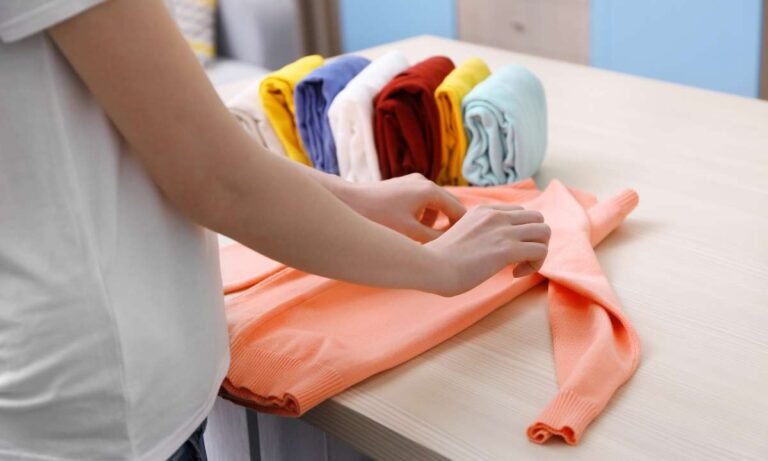 dream about folding clothes
